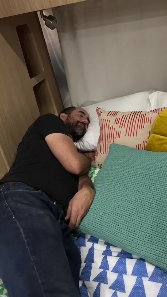 Family Of 12 Shows How They Manage To Travel In A 30-Foot Trailer And People Online Don’t Approve