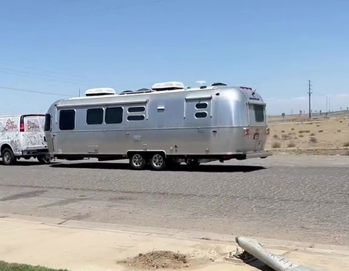 Family Of 12 Shows How They Manage To Travel In A 30-Foot Trailer And People Online Don’t Approve