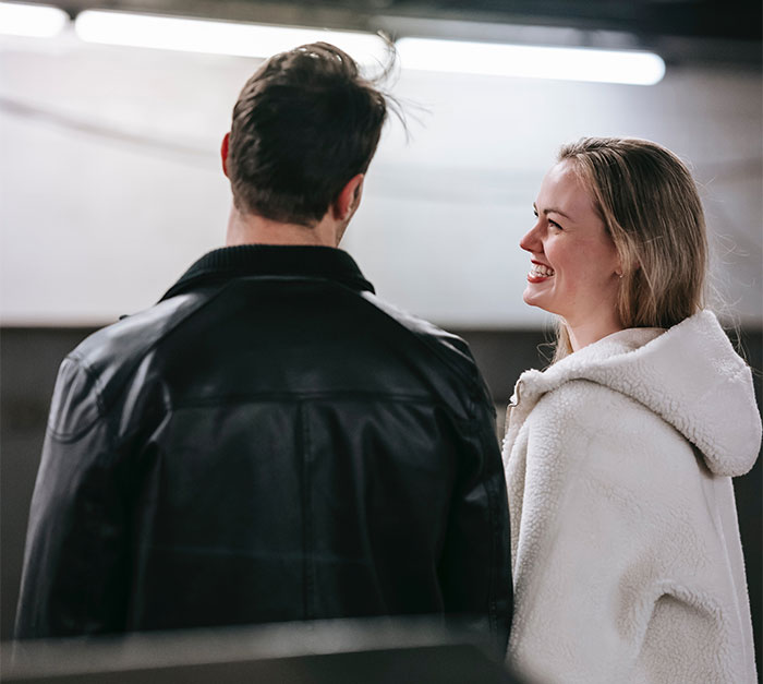 “One Of My Husband’s Friends Made Me Uncomfortable At Our Wedding, But It’s My Own Fault” “One Of My Husband’s Friends Made Me Uncomfortable At Our Wedding, But It’s My Own Fault”