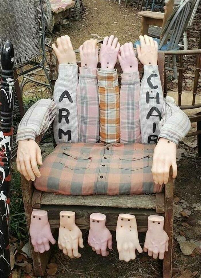120 Of The Weirdest Chairs That We’ve Ever Laid Our Eyes On