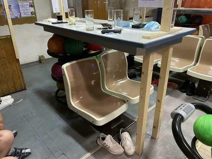 120 Of The Weirdest Chairs That We’ve Ever Laid Our Eyes On