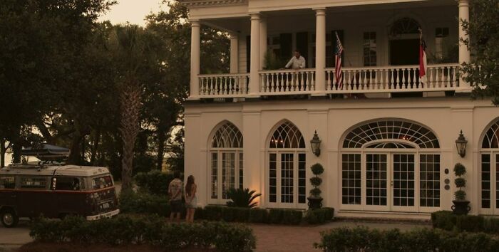 45 Fictional Houses That Have Space For All Their Viewers 45 Fictional Houses That Have Space For All Their Viewers