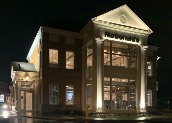 40 Unusual Things People Came Across That Made Them Think They’d Entered A “Parallel Universe” 40 Unusual Things People Came Across That Made Them Think They’d Entered A “Parallel Universe”