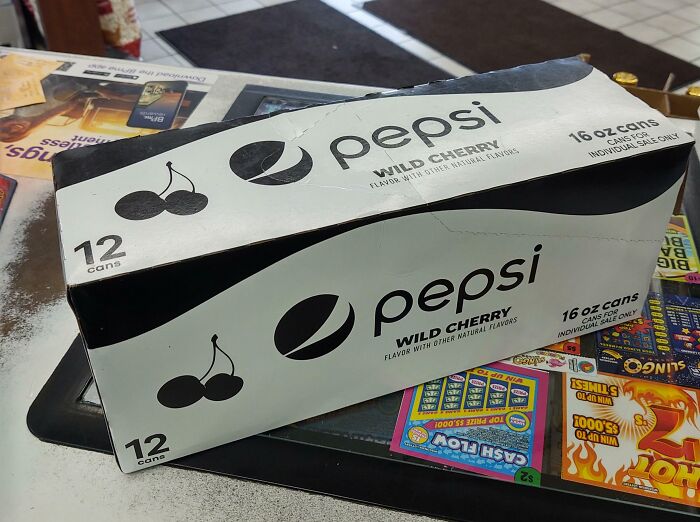 40 Unusual Things People Came Across That Made Them Think They’d Entered A “Parallel Universe” 40 Unusual Things People Came Across That Made Them Think They’d Entered A “Parallel Universe”