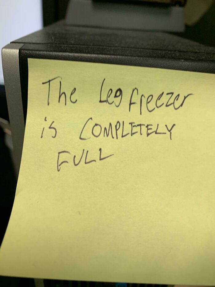 27 People Share The Most Disturbing Anonymous Notes That Someone Left For Them 27 People Share The Most Disturbing Anonymous Notes That Someone Left For Them