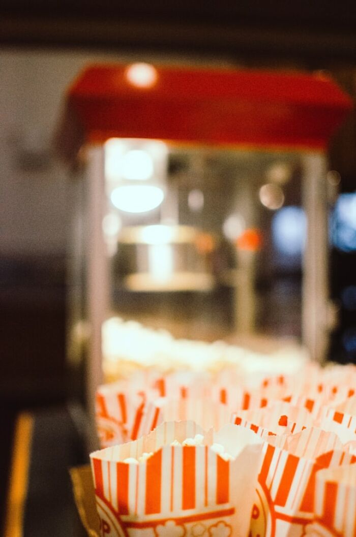 40 People That Had The Audacity To File Complaints For The Most Stupid Reasons, Only To Be Shamed Online 40 People That Had The Audacity To File Complaints For The Most Stupid Reasons, Only To Be Shamed Online