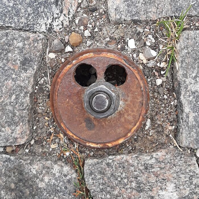 I Notice And Photograph Funny Examples Of Pareidolia In Everyday Objects (30 Pics) I Notice And Photograph Funny Examples Of Pareidolia In Everyday Objects (30 Pics)