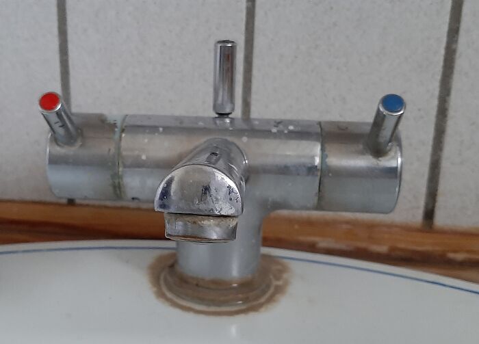 I Notice And Photograph Funny Examples Of Pareidolia In Everyday Objects (30 Pics) I Notice And Photograph Funny Examples Of Pareidolia In Everyday Objects (30 Pics)