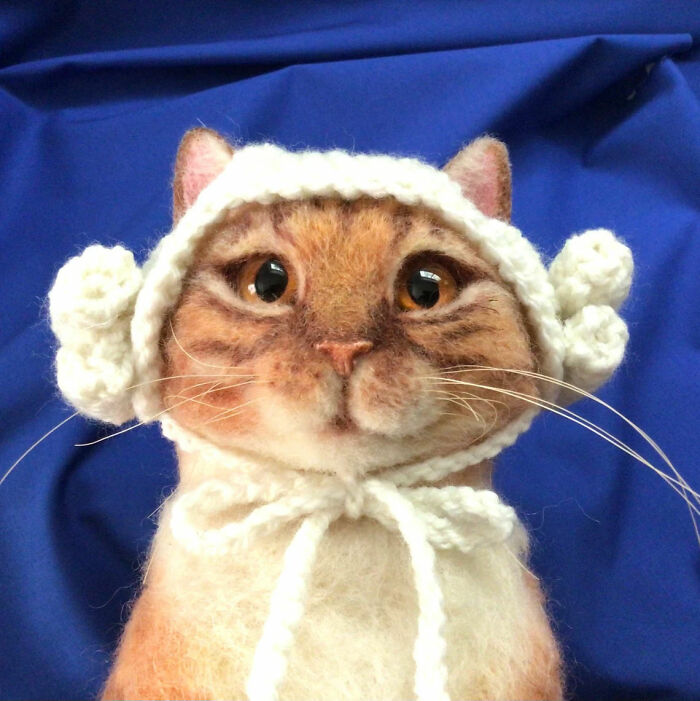 Cat Hats For Every Occasion: This Artist Crochets Funky Hats For Cats, And Here Are Her Best 30 Works Cat Hats For Every Occasion: This Artist Crochets Funky Hats For Cats, And Here Are Her Best 30 Works