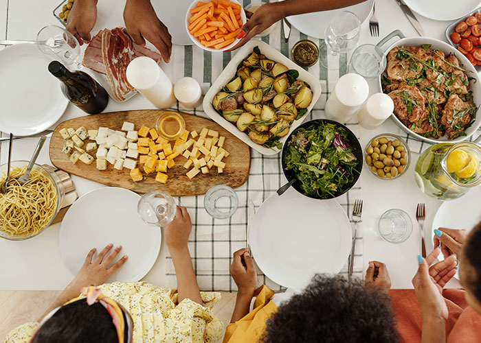 Dad Is Sick And Tired Of Constant Complaints From Picky-Eater Children, Figures Out A Way To Make Them Change Their Tune Dad Is Sick And Tired Of Constant Complaints From Picky-Eater Children, Figures Out A Way To Make Them Change Their Tune