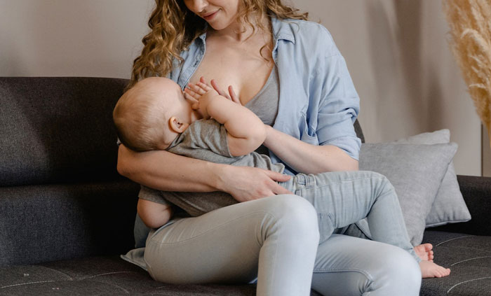 Man Gets Banned From Daughter-In-Law’s House After Eating A Muffin Made With Her Breast Milk Man Gets Banned From Daughter-In-Law’s House After Eating A Muffin Made With Her Breast Milk