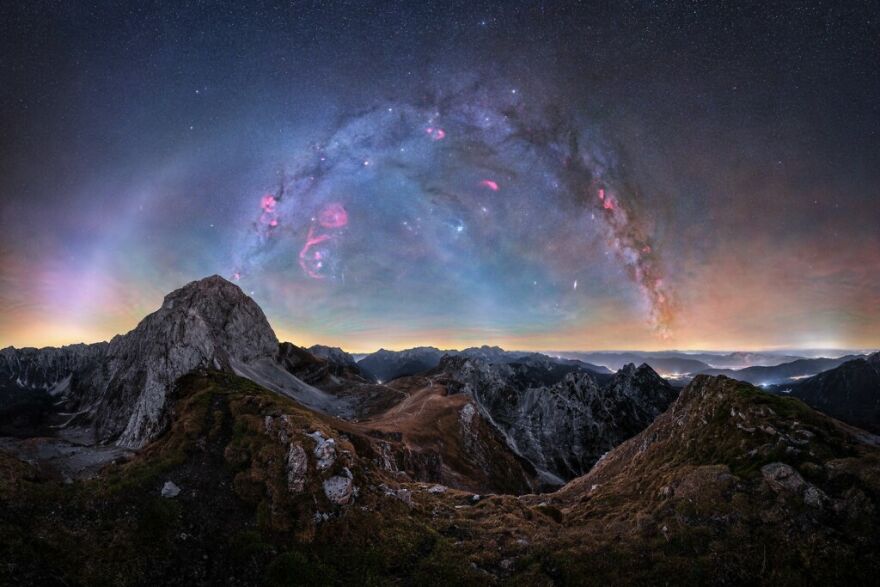 From Remote Deserts To Lost Landscapes: This Year’s 25 Winning Images Of The Milky Way Photographed Around The World From Remote Deserts To Lost Landscapes: This Year’s 25 Winning Images Of The Milky Way Photographed Around The World