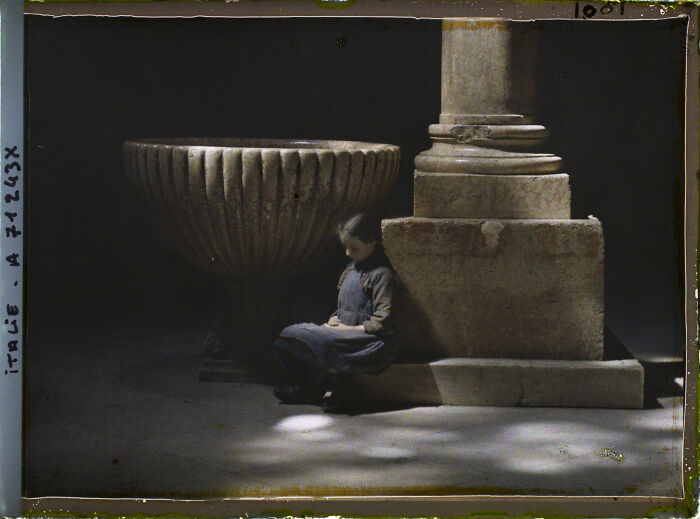 30 Times People Snapped A Pic And Realized It Was &ldquo;Accidental Renaissance&rdquo; (New Pics)