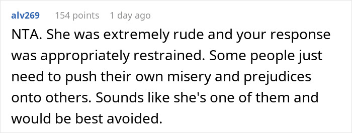 Woman Meets Fellow Mom From Kid’s School, First Instinct Is To Berate Her For Being A “Scrounger” And “On Benefits” Woman Meets Fellow Mom From Kid’s School, First Instinct Is To Berate Her For Being A “Scrounger” And “On Benefits”