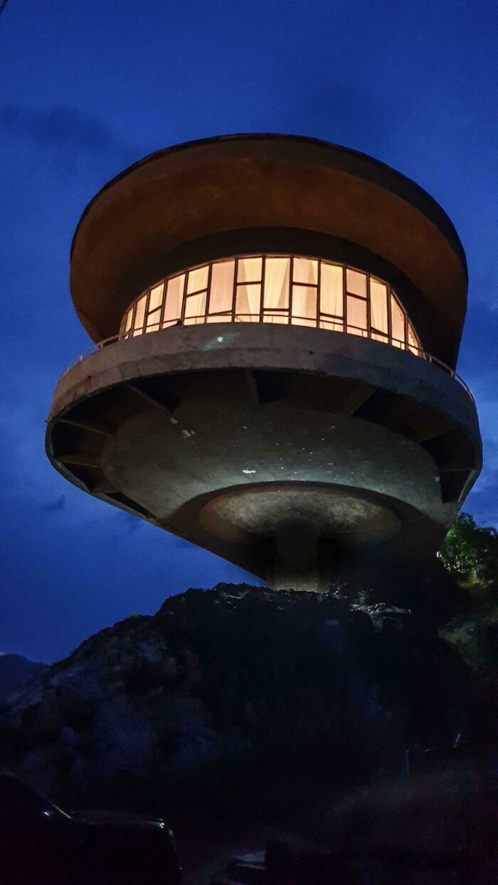 From Amazing To Downright Scary, These 30 Design And Architecture Decisions Are Far From Boring