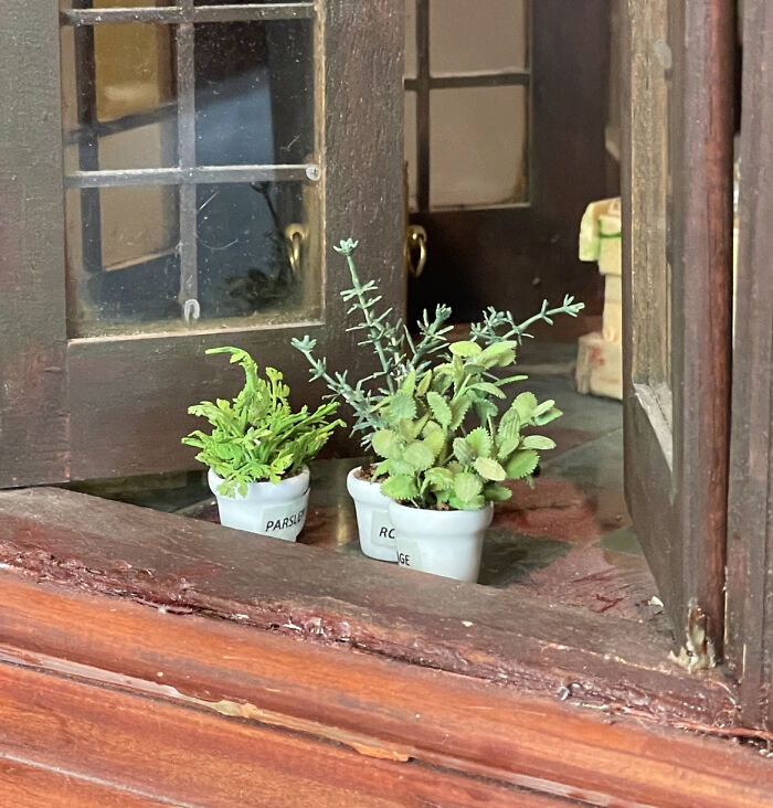 These Tiny Flower Arrangements Will Make Your Day Bloom (21 Pics)