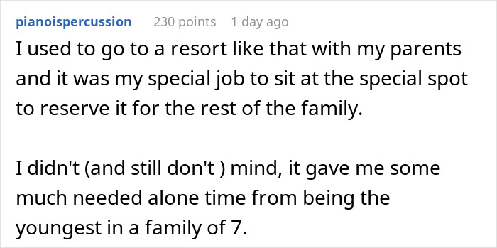 Woman Watches Chaos Ensue After Taking Towels Off Every Lounge Chair In Petty Revenge Woman Watches Chaos Ensue After Taking Towels Off Every Lounge Chair In Petty Revenge
