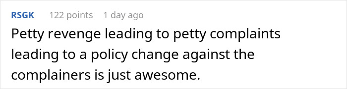 Woman Watches Chaos Ensue After Taking Towels Off Every Lounge Chair In Petty Revenge Woman Watches Chaos Ensue After Taking Towels Off Every Lounge Chair In Petty Revenge