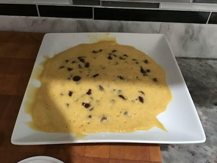 “Never Microwave Eggs”: 50 Times People Learned The Hard Way How NOT To Use A Microwave