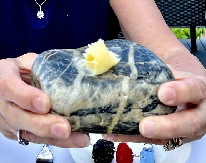 30 Of The Worst Things Ever Served In Fancy Restaurants That Just Look Like A Scam 30 Of The Worst Things Ever Served In Fancy Restaurants That Just Look Like A Scam