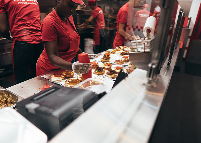 30 People Spill The Tea About Coworkers That Did Something Absolutely Crazy And Still Didn’t Get Fired 30 People Spill The Tea About Coworkers That Did Something Absolutely Crazy And Still Didn’t Get Fired