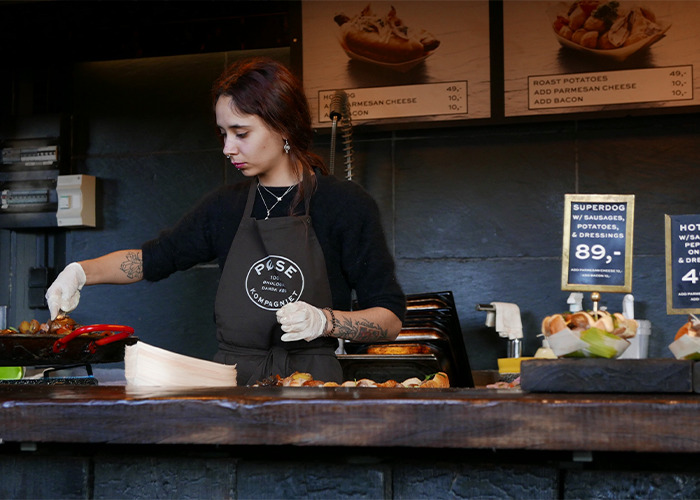 30 People Spill The Tea About Coworkers That Did Something Absolutely Crazy And Still Didn’t Get Fired 30 People Spill The Tea About Coworkers That Did Something Absolutely Crazy And Still Didn’t Get Fired