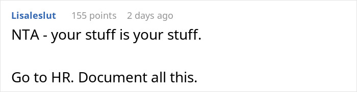 “[It’s] Disrespectful And A Violation Of Privacy”: Extremely-Intrusive Coworker Is Scolded By A Woman In Front Of The Entire Office