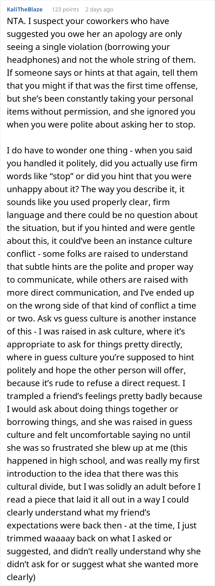 “[It’s] Disrespectful And A Violation Of Privacy”: Extremely-Intrusive Coworker Is Scolded By A Woman In Front Of The Entire Office