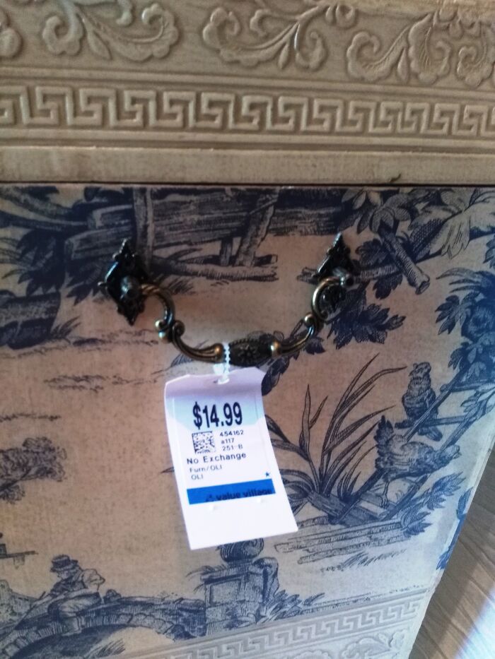 I Upcycled An Old Storage Box With Asian-Themed Art Paper I Upcycled An Old Storage Box With Asian-Themed Art Paper