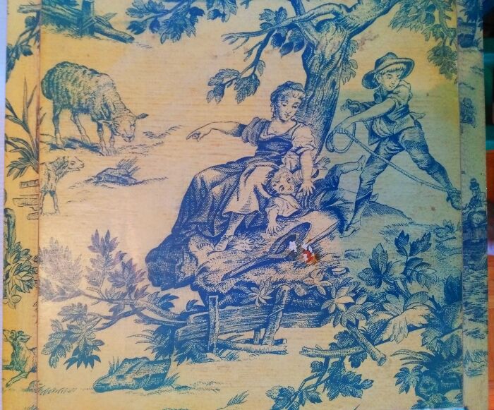 I Upcycled An Old Storage Box With Asian-Themed Art Paper I Upcycled An Old Storage Box With Asian-Themed Art Paper