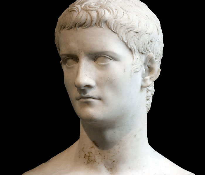 30 People Who Went Down In History As The ‘Bad Guys’, But Didn’t Actually Deserve That Title 30 People Who Went Down In History As The ‘Bad Guys’, But Didn’t Actually Deserve That Title