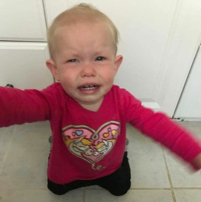 “Why My Kid Is Crying”: 49 Hilariously Stupid Parenting Stories Shared On This Facebook Page