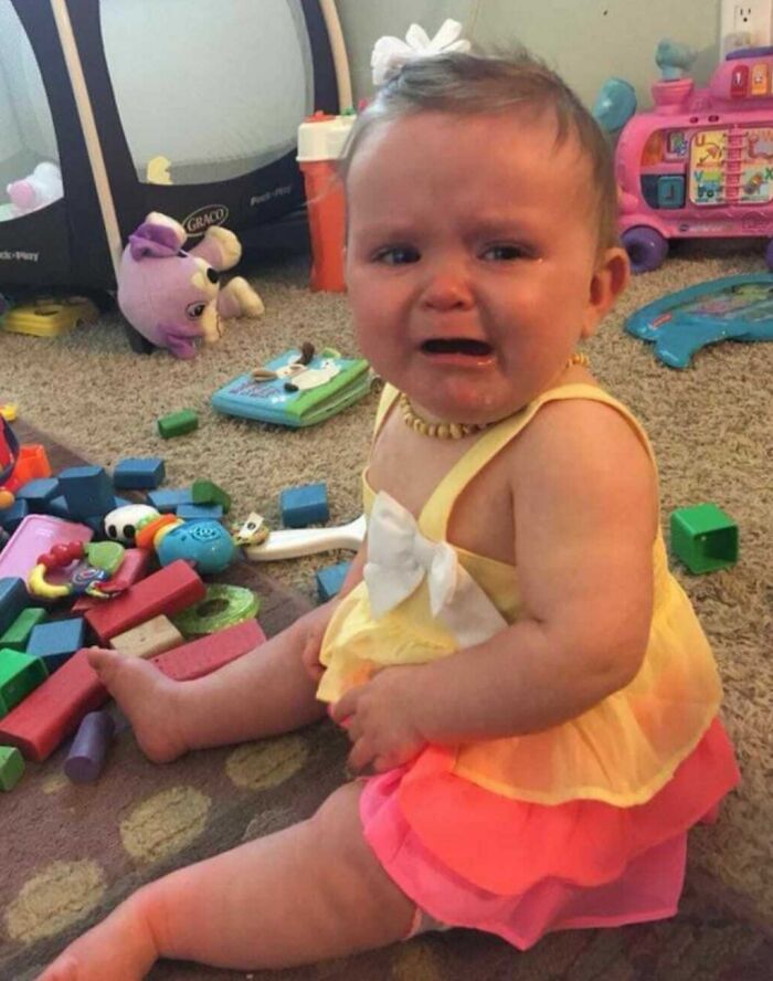 “Why My Kid Is Crying”: 49 Hilariously Stupid Parenting Stories Shared On This Facebook Page