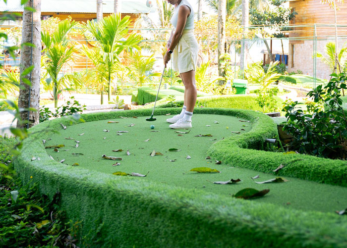 Man Is Completely In Love With His Roommate But Is Afraid To Do Anything, The Internet Convinces Him To Confess, He Listens And Gets A Happy Ending