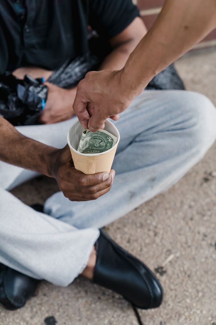 29 Skeletons In The Closet That These Folks Still Hide From Their Families, As Shared Online 29 Skeletons In The Closet That These Folks Still Hide From Their Families, As Shared Online