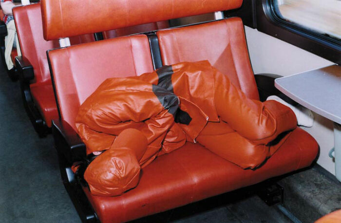 This Dutch Artist Is Widely Known For Her Camouflage Art, Here Are 28 Of Her Most Impressive ‘Invisible’ Garments This Dutch Artist Is Widely Known For Her Camouflage Art, Here Are 28 Of Her Most Impressive ‘Invisible’ Garments