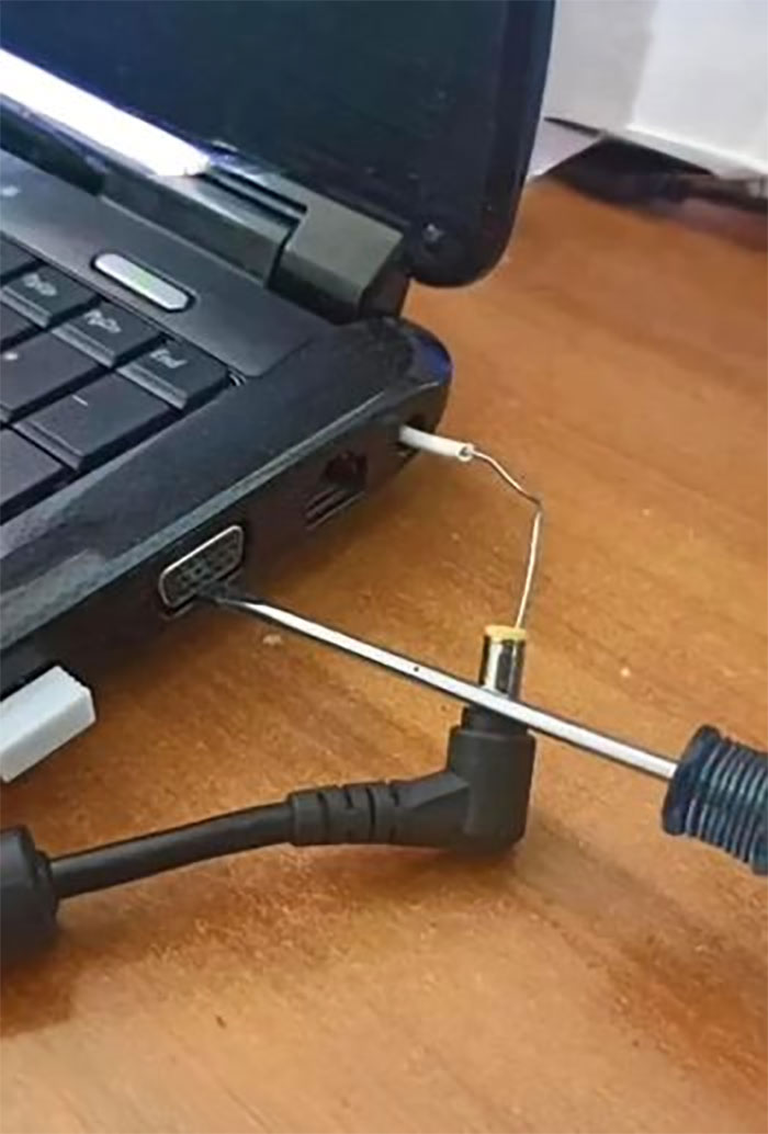 50 Things In Places They Shouldn’t Be That Are Both Hilarious And Concerning (New Pics) 50 Things In Places They Shouldn’t Be That Are Both Hilarious And Concerning (New Pics)