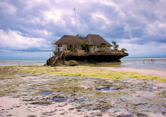 30 Red Flags To Keep An Eye On To Spot A Bad Restaurant, As Shared On This Online Group 30 Red Flags To Keep An Eye On To Spot A Bad Restaurant, As Shared On This Online Group