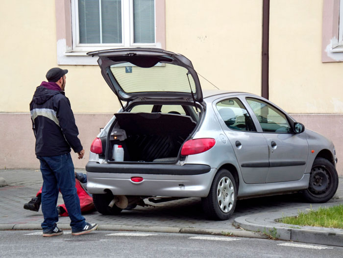 Teens Outsmart Neighborhood’s Ridiculous Rules, Annoying The HOA By Maliciously Complying With Their Technicalities Teens Outsmart Neighborhood’s Ridiculous Rules, Annoying The HOA By Maliciously Complying With Their Technicalities