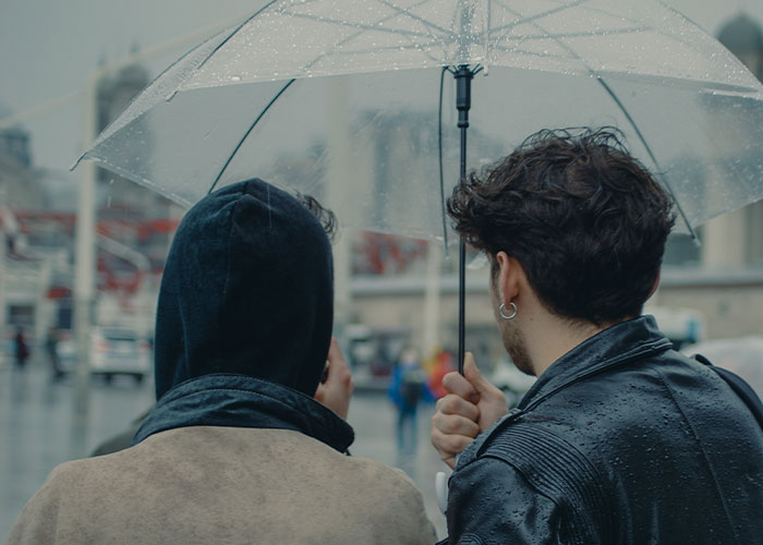 30 Brilliant Stories About The Most Memorable Moments People Ever Had With Complete Strangers