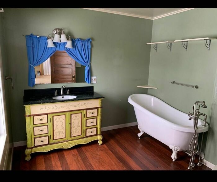 ‘Please Hate These Things’: 30 Absolutely Ridiculous Examples Of Home Decor Done Wrong (New Pics) ‘Please Hate These Things’: 30 Absolutely Ridiculous Examples Of Home Decor Done Wrong (New Pics)