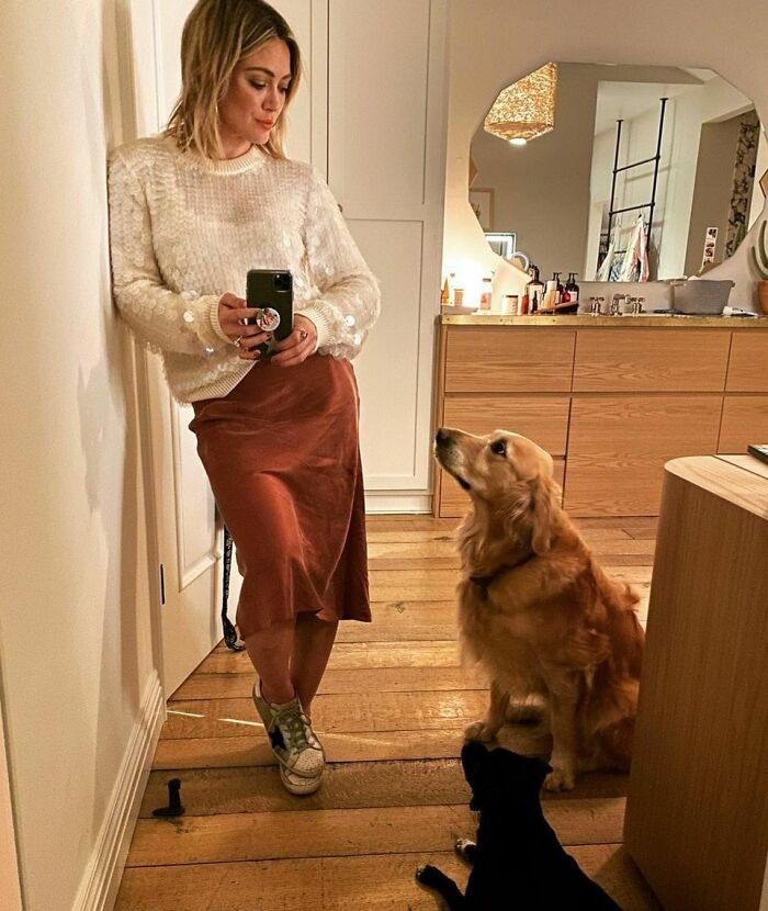 79 Photos Of Celebrities With Pets To Melt Your Heart 79 Photos Of Celebrities With Pets To Melt Your Heart