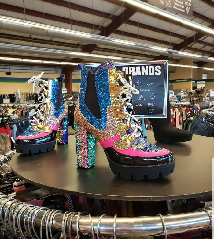 ‘It’s Called FaSHEIN Sweaty’: This Facebook Group Shames Awful Fashion Decisions, And Here Are 30 Of The Worst ‘It’s Called FaSHEIN Sweaty’: This Facebook Group Shames Awful Fashion Decisions, And Here Are 30 Of The Worst