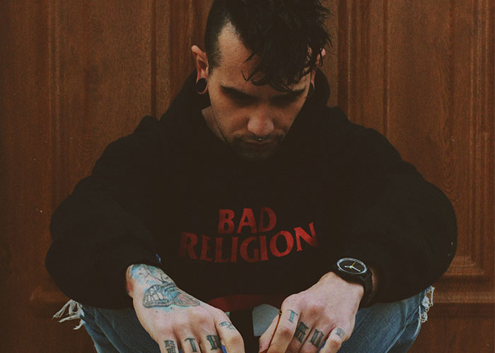 “What 100% Ruins A Movie For You Every Time?” (30 Answers) “What 100% Ruins A Movie For You Every Time?” (30 Answers)