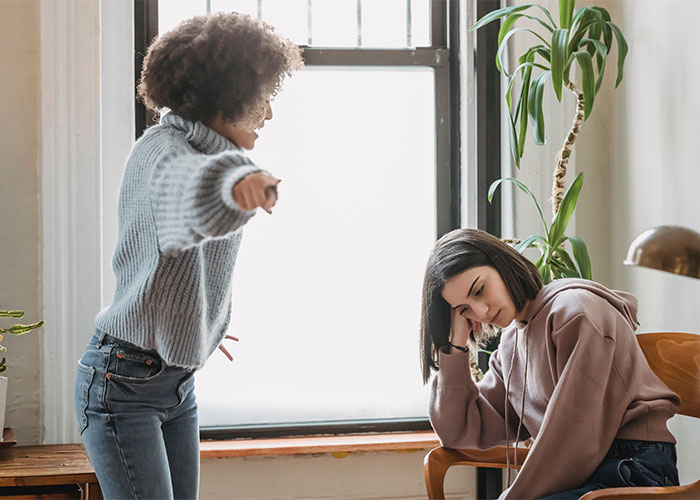 “Wine Mums”: People Online Describe What They Consider To Be A Terrible Parent (30 Examples) “Wine Mums”: People Online Describe What They Consider To Be A Terrible Parent (30 Examples)