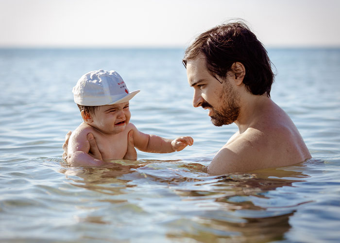 “Wine Mums”: People Online Describe What They Consider To Be A Terrible Parent (30 Examples) “Wine Mums”: People Online Describe What They Consider To Be A Terrible Parent (30 Examples)