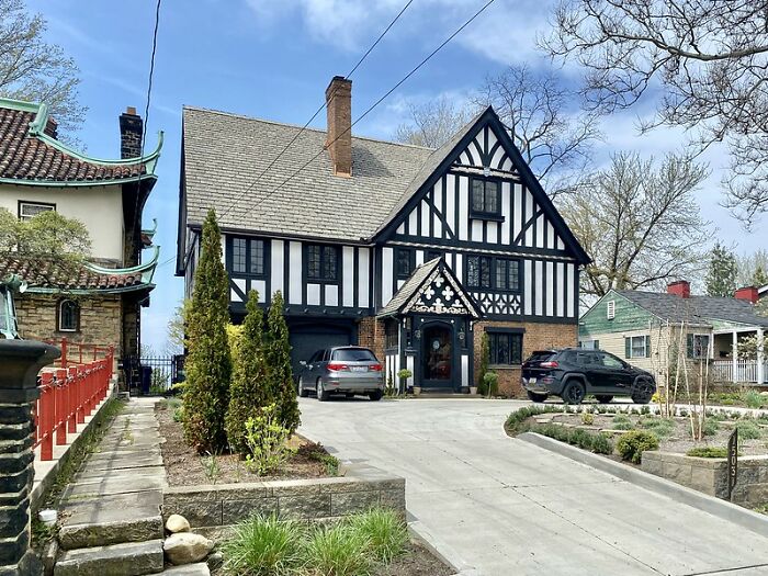 This Viral Thread Has People Listing Things That Are in Fact Way More Dangerous Than Most Think (30 Things) This Viral Thread Has People Listing Things That Are in Fact Way More Dangerous Than Most Think (30 Things)