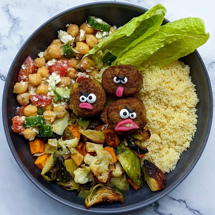 35 Humorous Food Art That This Artist Made By Adding Funny Faces On Top Of Her Creations 35 Humorous Food Art That This Artist Made By Adding Funny Faces On Top Of Her Creations