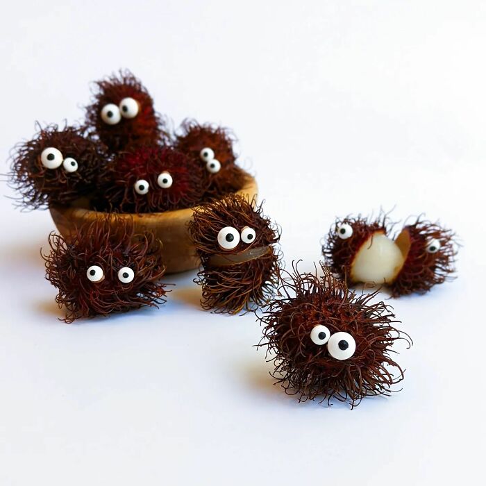 35 Humorous Food Art That This Artist Made By Adding Funny Faces On Top Of Her Creations 35 Humorous Food Art That This Artist Made By Adding Funny Faces On Top Of Her Creations