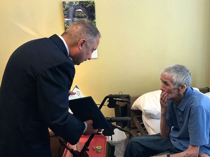 If The World Feels Like A Terrible Place, Here Are 50 Of The Most Wholesome Things People Shared Online To Make Each Other’s Day (New Pics) If The World Feels Like A Terrible Place, Here Are 50 Of The Most Wholesome Things People Shared Online To Make Each Other’s Day (New Pics)